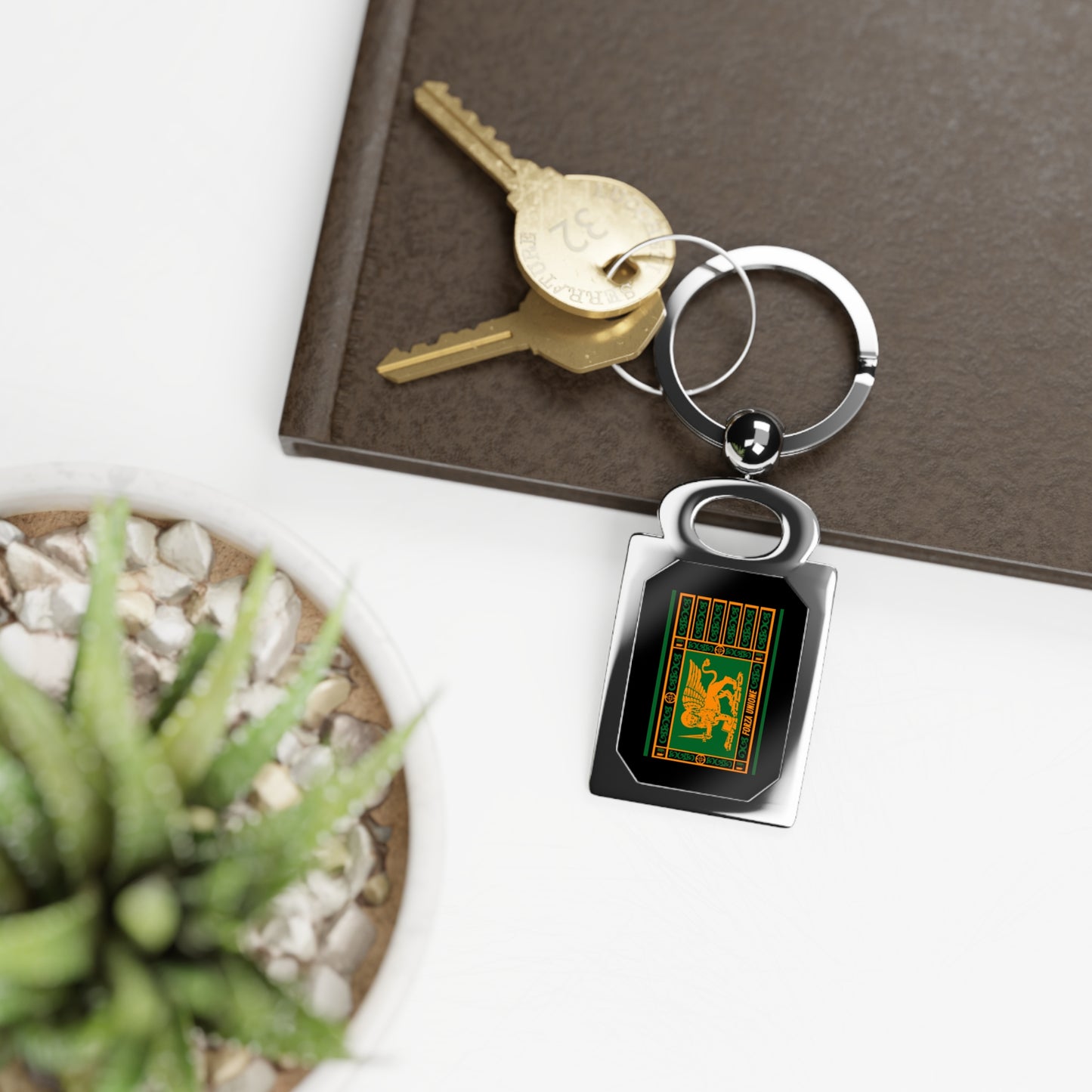 L'Unionista Keyring, Gift for Him, Gift for Her